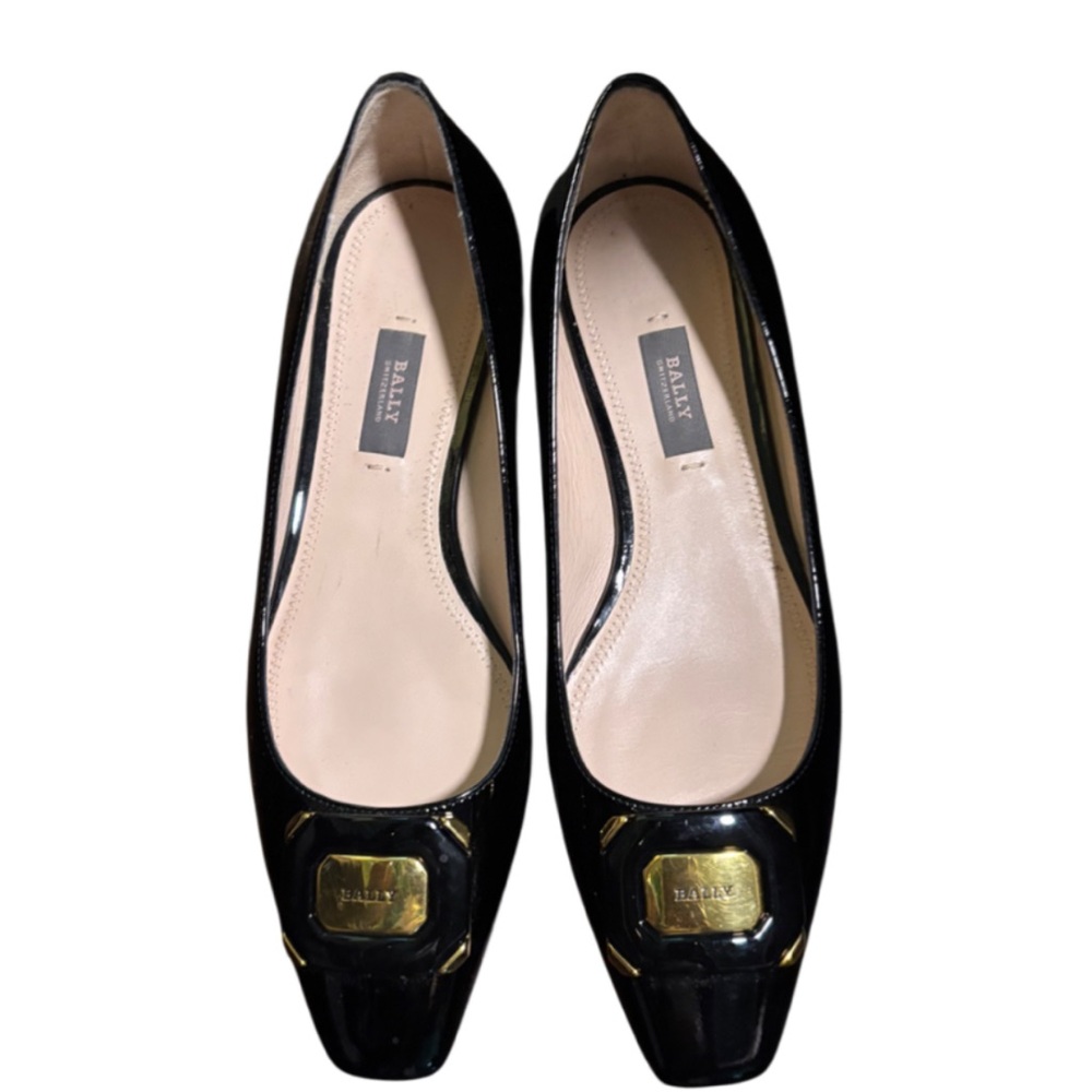 BALLY- Black and Gold Flats Sleek Patent Leather Loafers sz 5